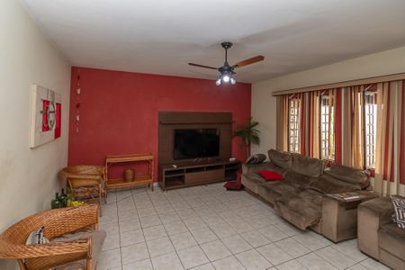 Sala de Estar de casa para alugar com 2 quartos, 120m² em Vila Carlota, Sumaré