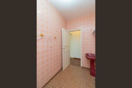 Casa à venda com 250m², 2 quartos e 2 vagasBanheiro 2