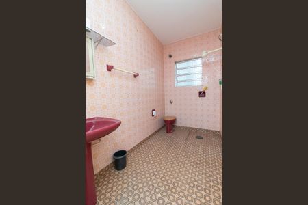 Casa à venda com 250m², 2 quartos e 2 vagasBanheiro 2