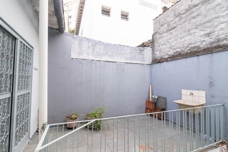 Casa à venda com 250m², 2 quartos e 2 vagasVaranda