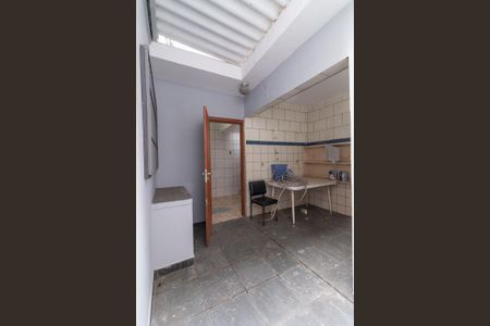 Casa à venda com 250m², 2 quartos e 2 vagasÁrea de Serviço