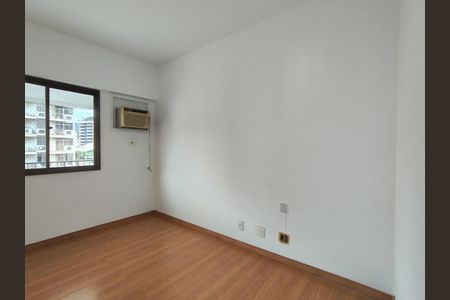 Apartamento à venda com 100m², 3 quartos e 1 vagaQuarto 2