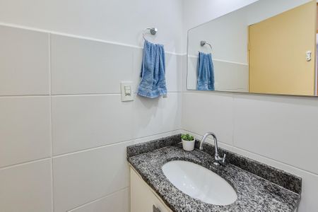 Apartamento à venda com 56m², 2 quartos e 1 vagaBanheiro Social