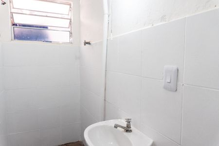 Banheiro de casa para alugar com 1 quarto, 26m² em Americanópolis, São Paulo