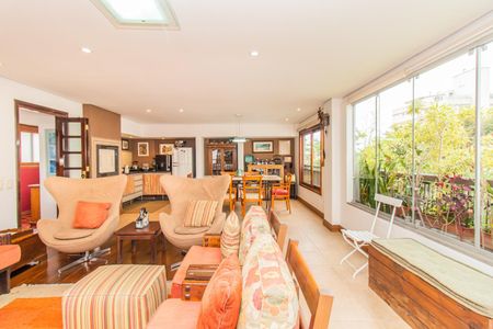 Apartamento à venda com 3 quartos, 233m² em Mont’Serrat, Porto Alegre