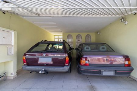 Casa à venda com 300m², 3 quartos e 2 vagasGaragem