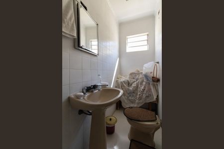 Casa à venda com 300m², 3 quartos e 2 vagasBanheiro