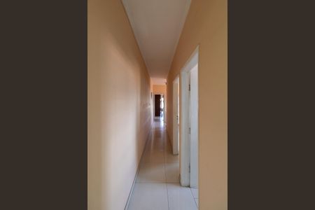 Casa à venda com 300m², 3 quartos e 2 vagasCorredor