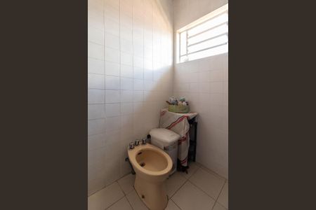 Casa à venda com 300m², 3 quartos e 2 vagasBanheiro Suíte