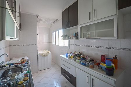 Apartamento à venda com 57m², 2 quartos e 1 vaga Apartamento à venda com 57m², 2 quartos e 1 vagaCozinha e Área de Serviço