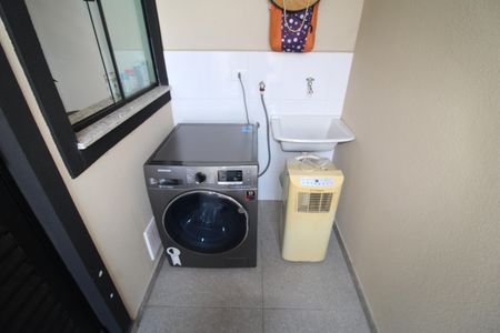 Apartamento para alugar com 62m², 1 quarto e sem vagaÁrea de Serviço