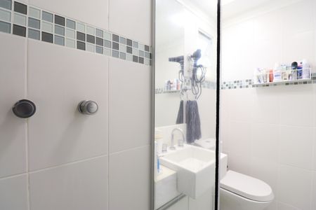 Apartamento à venda com 105m², 3 quartos e 2 vagasBanheiro da Suíte