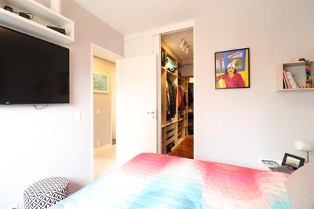 Apartamento à venda com 105m², 3 quartos e 2 vagasSuíte