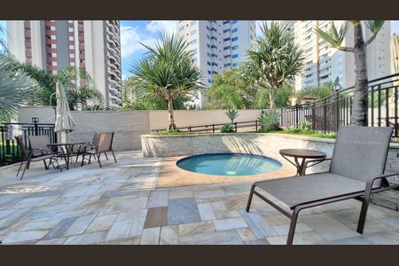 Apartamento à venda com 105m², 3 quartos e 2 vagasÁrea comum - Piscina