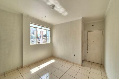 Sala de apartamento para alugar com 2 quartos, 79m² em Centro, Campinas