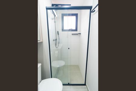 Banheiro de kitnet/studio para alugar com 1 quarto, 28m² em Mirandópolis, São Paulo