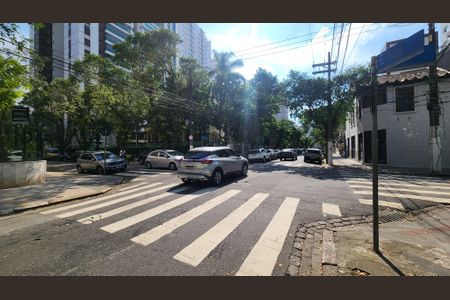 Casa para alugar com 211m², 3 quartos e 1 vagaVista da Rua