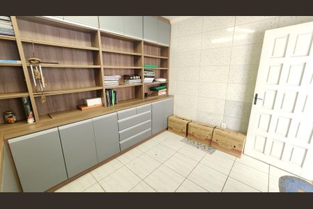 Casa para alugar com 211m², 3 quartos e 1 vagaEscritório