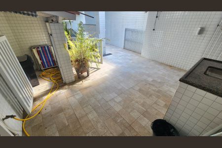 Casa para alugar com 211m², 3 quartos e 1 vagaÁrea de Serviço