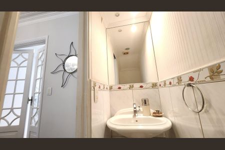 Casa para alugar com 211m², 3 quartos e 1 vagaLavabo