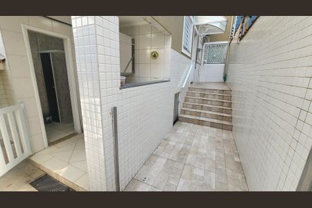 Casa para alugar com 211m², 3 quartos e 1 vagaQuintal