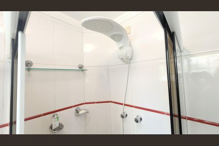 Casa para alugar com 211m², 3 quartos e 1 vagaChuveiro