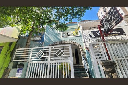 Casa para alugar com 211m², 3 quartos e 1 vagaFachada