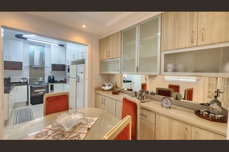 Casa para alugar com 211m², 3 quartos e 1 vagaCozinha - Armários