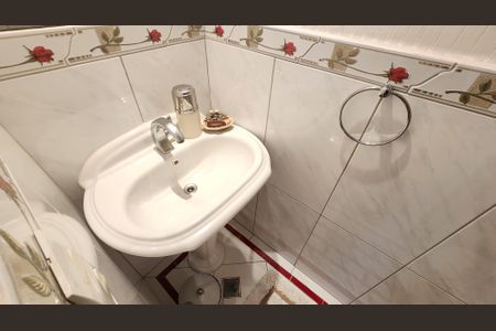 Casa para alugar com 211m², 3 quartos e 1 vagaLavabo