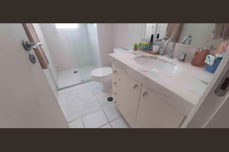 Apartamento à venda com 113m², 3 quartos e 2 vagasBanheiro dos Quartos