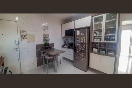 Apartamento à venda com 113m², 3 quartos e 2 vagasCozinha