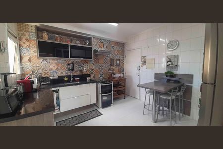 Apartamento à venda com 113m², 3 quartos e 2 vagasCozinha