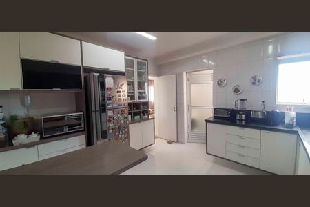 Apartamento à venda com 113m², 3 quartos e 2 vagasCozinha