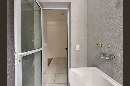 Apartamento à venda com 67m², 2 quartos e 1 vagaÁrea de Serviço