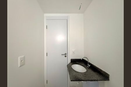 Apartamento à venda com 67m², 2 quartos e 1 vagaBanheiro 