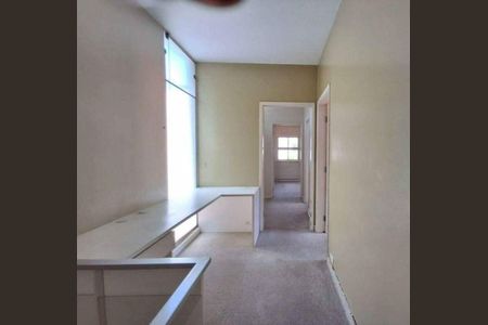 Casa à venda com 4 quartos, 430m² em Bela Aliança, São Paulo