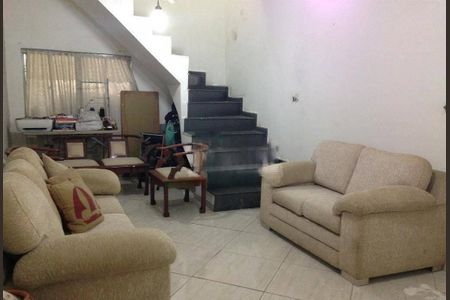 Casa à venda com 2 quartos, 160m² em Vila Carrão, São Paulo