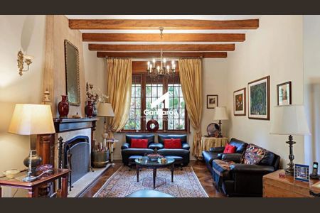 Casa à venda com 4 quartos, 420m² em Pacaembu, São Paulo