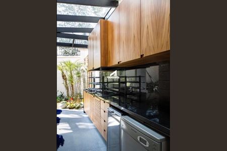 Casa à venda com 230m², 3 quartos e 5 vagas