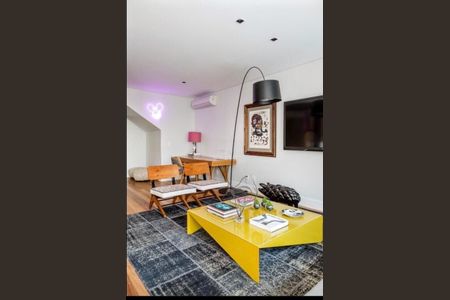 Casa à venda com 3 quartos, 230m² em Santo Amaro, São Paulo