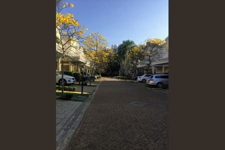 Casa à venda com 230m², 3 quartos e 5 vagas