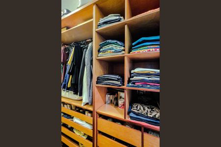 Apartamento para alugar com 600m², 4 quartos e 5 vagasQuarto 2 - Suíte