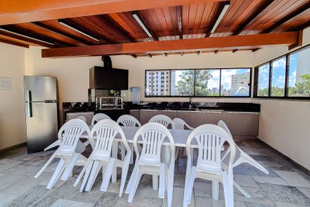 Apartamento para alugar com 600m², 4 quartos e 5 vagasÁrea comum - Churrasqueira