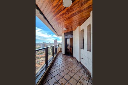 Apartamento para alugar com 600m², 4 quartos e 5 vagasVaranda da Suíte 1