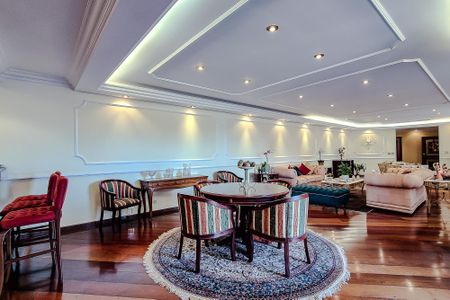 Apartamento para alugar com 600m², 4 quartos e 5 vagasSala