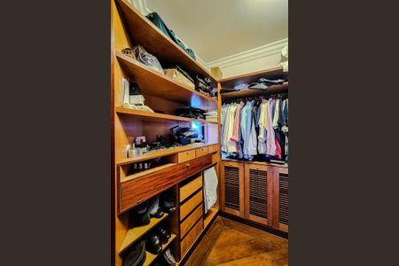 Apartamento para alugar com 600m², 4 quartos e 5 vagasQuarto 1 - Suíte