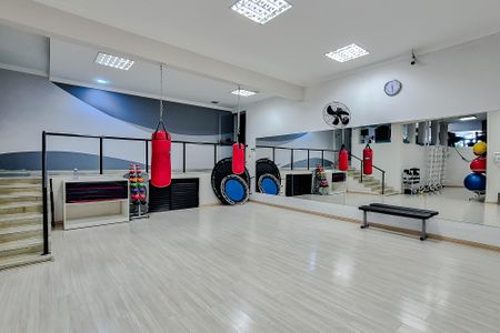 Apartamento para alugar com 600m², 4 quartos e 5 vagasÁrea comum - Academia