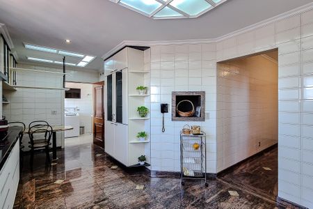 Apartamento para alugar com 600m², 4 quartos e 5 vagasCozinha