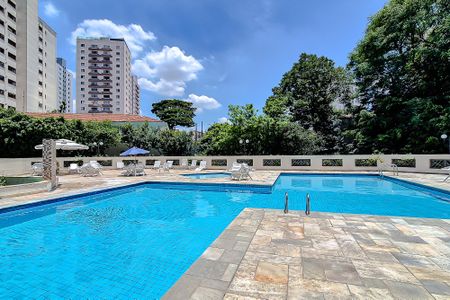 Apartamento para alugar com 600m², 4 quartos e 5 vagasÁrea comum - Piscina