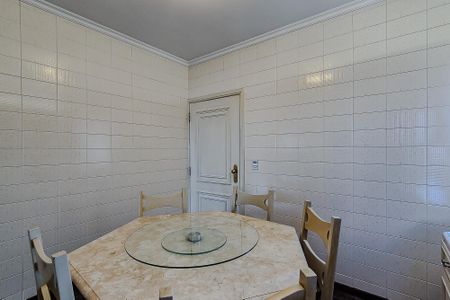 Apartamento para alugar com 600m², 4 quartos e 5 vagasCozinha